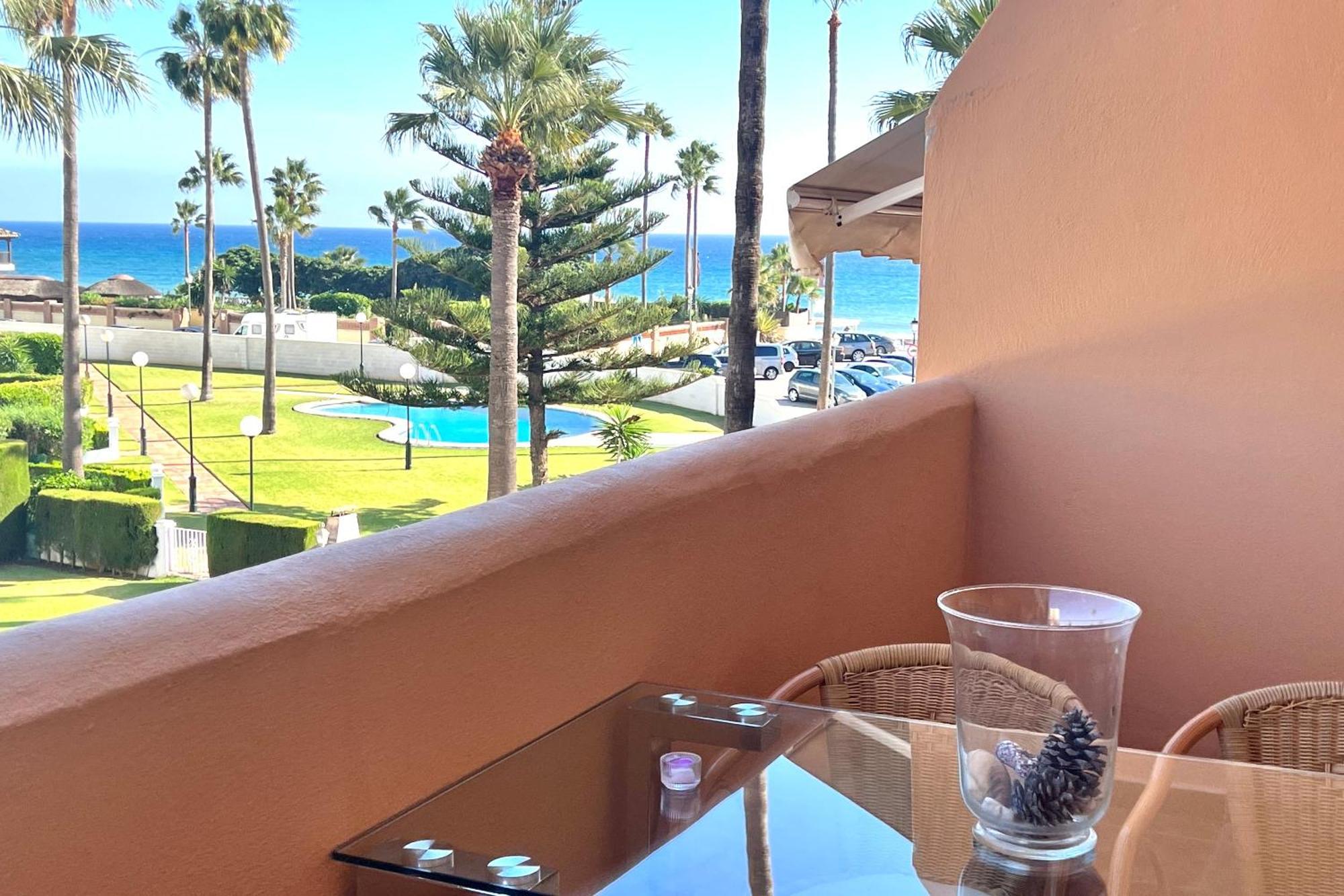 Marbella - Alicate Beachfront Apartment-9 Eksteriør billede